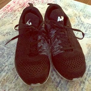 Apl 7.5 womens sneakers